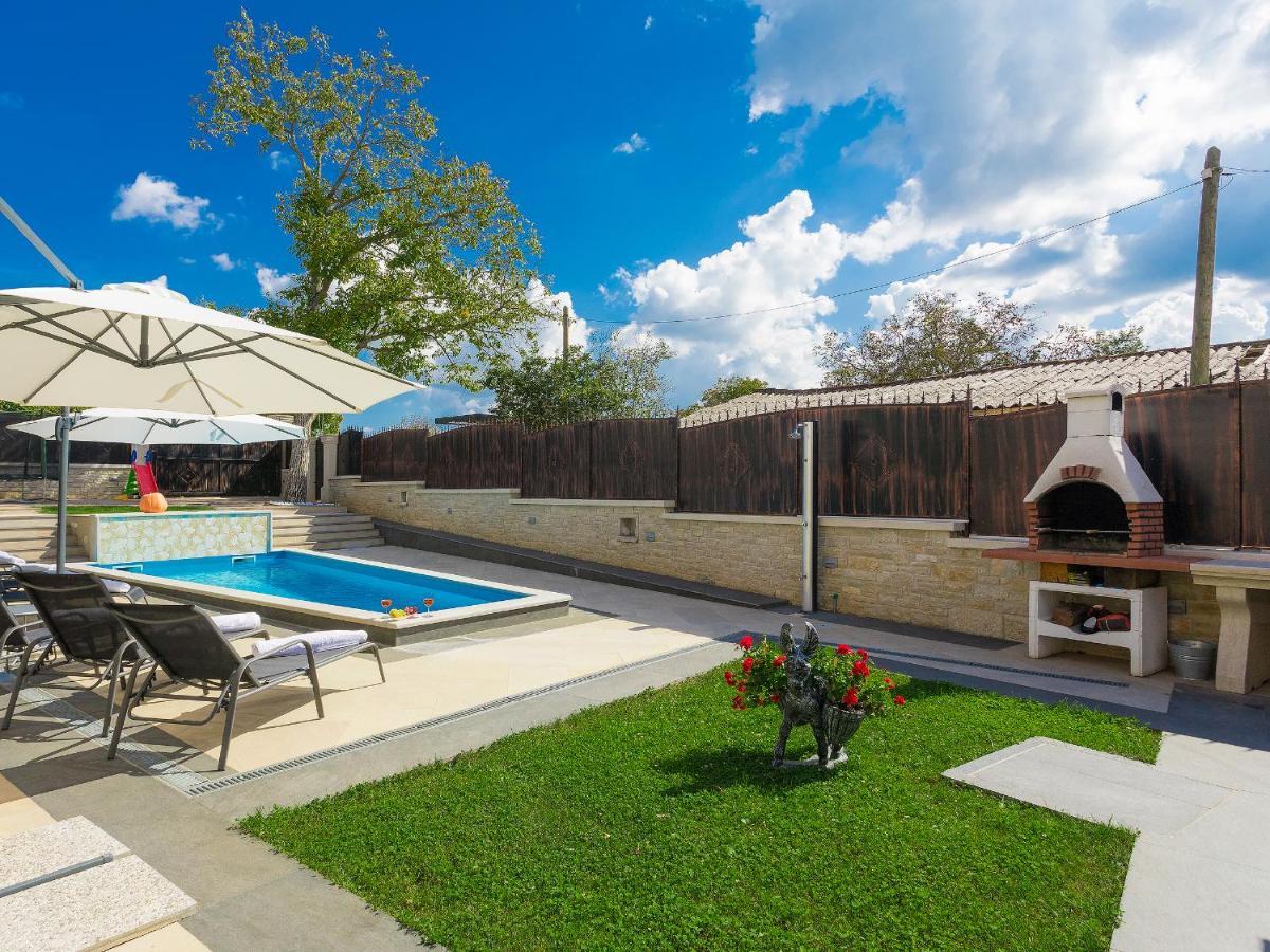 פאזין Villa Patrick-Luxury Stone House In The Center Of Istria מראה חיצוני תמונה